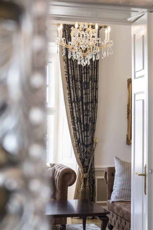 Schloss Schoenbrunn Grand Appartement